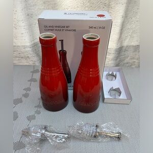 NIB Le Creuset Oil and Vinegar set | Red Cerise